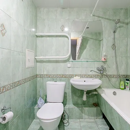 Three Bedroom Near The Metro Station Kamennaya Gorka And Shopping Centre Almi Apartment
