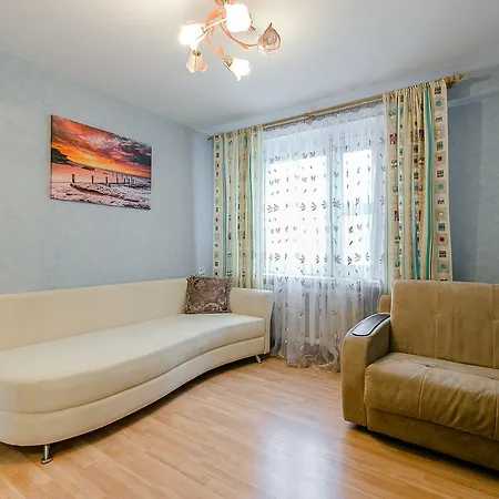 Three Bedroom Near The Metro Station Kamennaya Gorka And Shopping Centre Almi Apartment