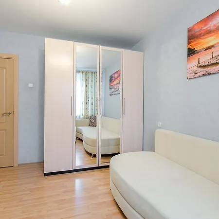 Apartment Three Bedroom Near The Metro Station Kamennaya Gorka And Shopping Centre Almi